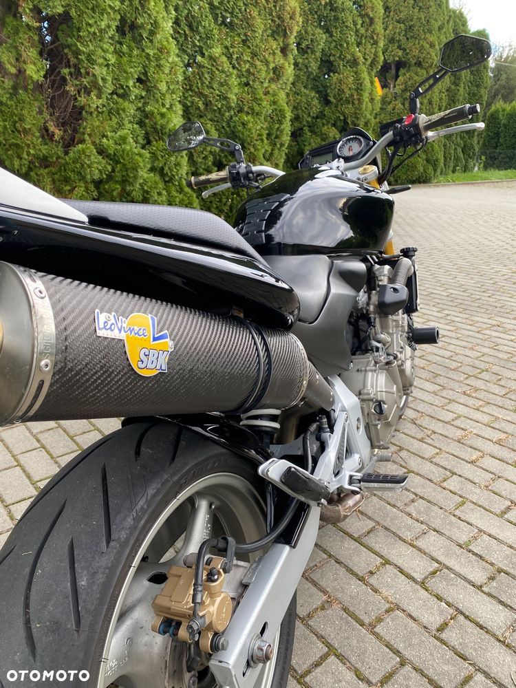 Honda Hornet - 12