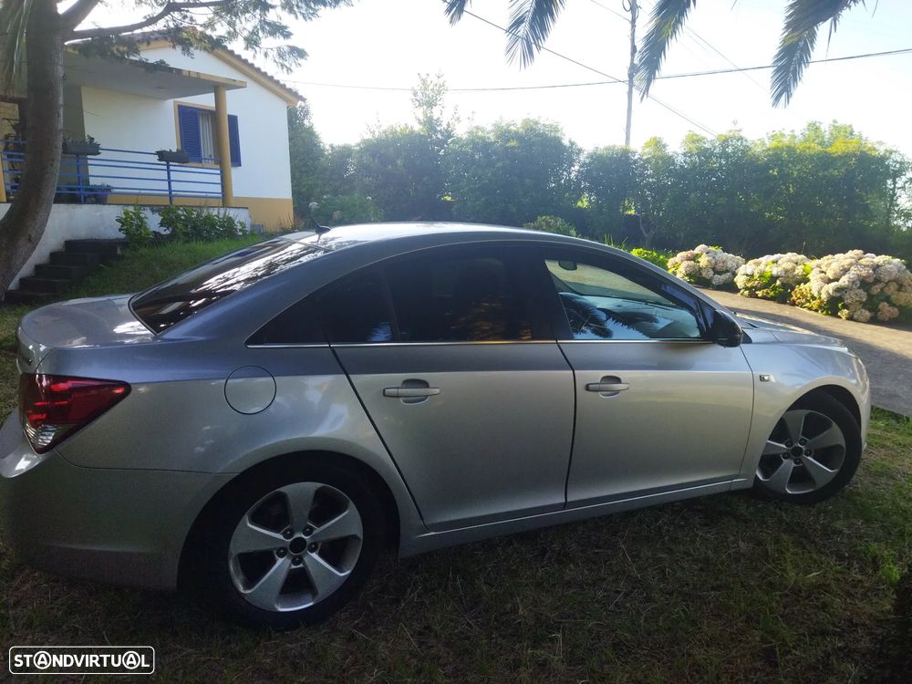 Chevrolet Cruze 2.0 VCDi LT - 3