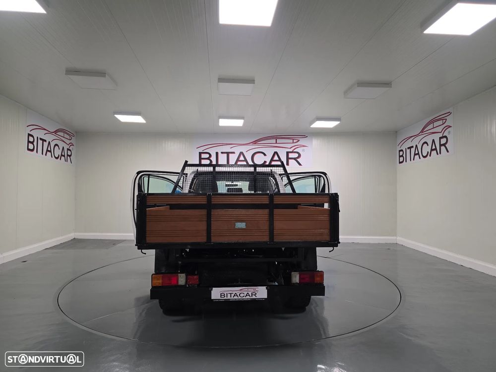 Toyota HILUX 2.4 D-4D 4WD CD CH - 22
