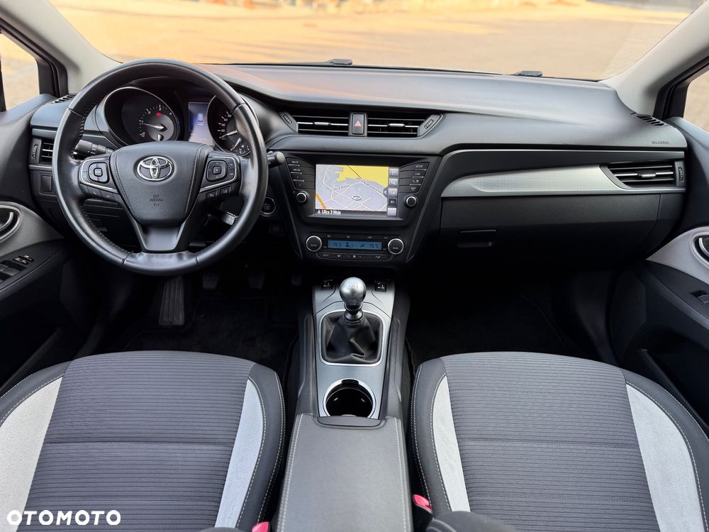 Toyota Avensis 2.0 D-4D Prestige - 15