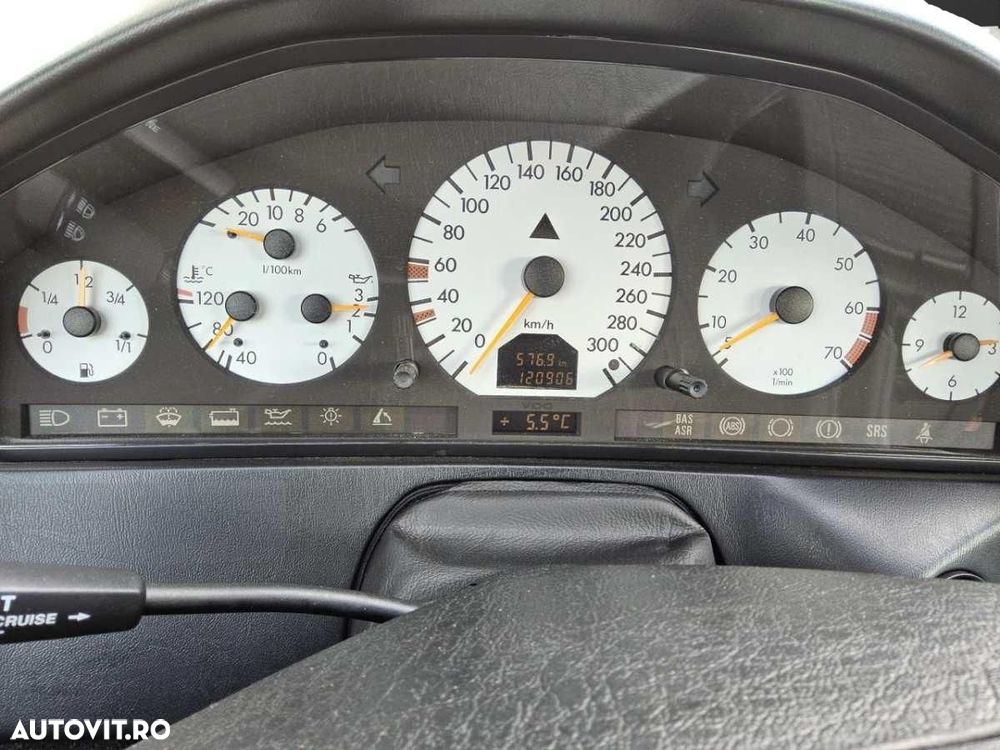 Mercedes-Benz SL - 9