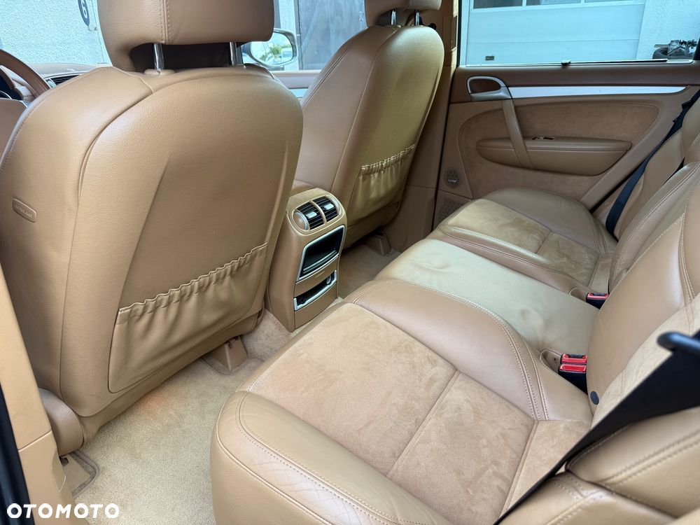 Porsche Cayenne Tiptronic S GTS - 7