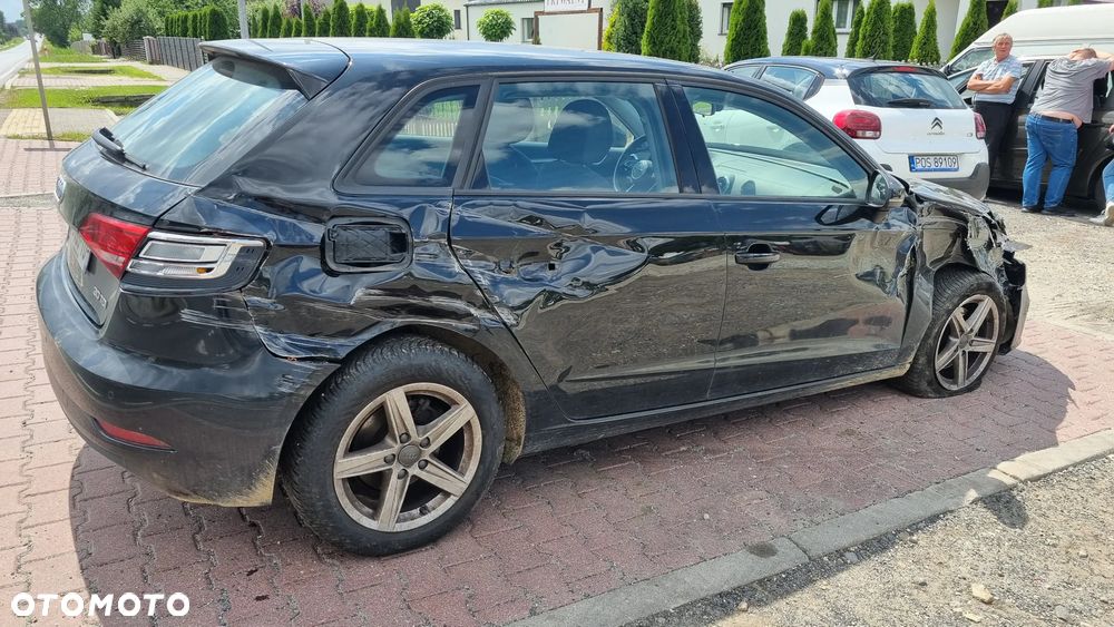 Audi A3 Sportback 1.6 TDI - 8