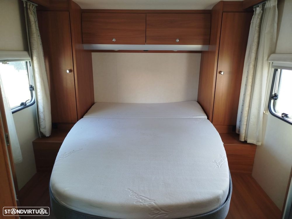 Knaus Südwind Sky wave.  Cama basculante E SUÍTE - 19