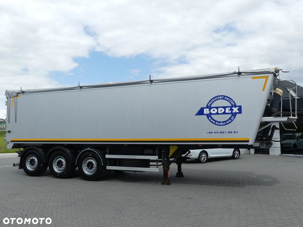 Bodex WYWROTKA 50m3 / KLAPO DRZWI / 2 x SZYBER  / OŚ PODNOSZONA / - 10