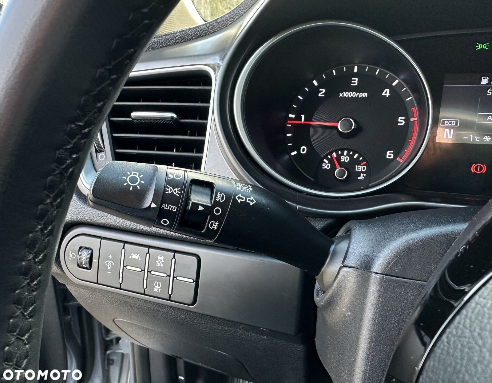 Kia Ceed - 26
