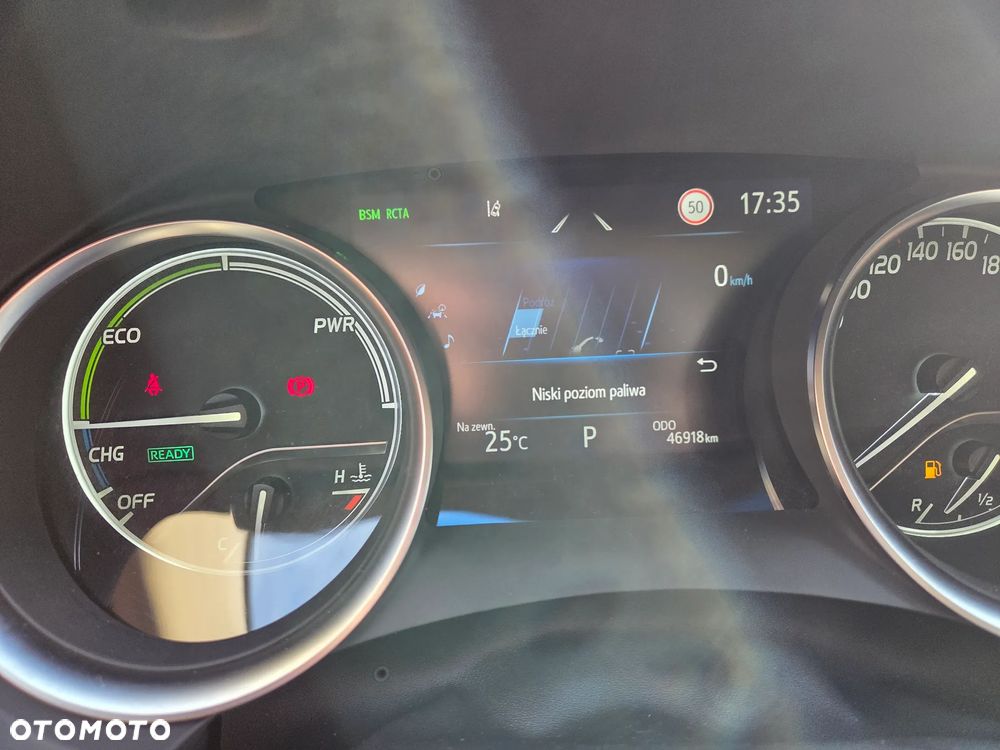 Toyota Camry 2.5 Hybrid Executive CVT - 8