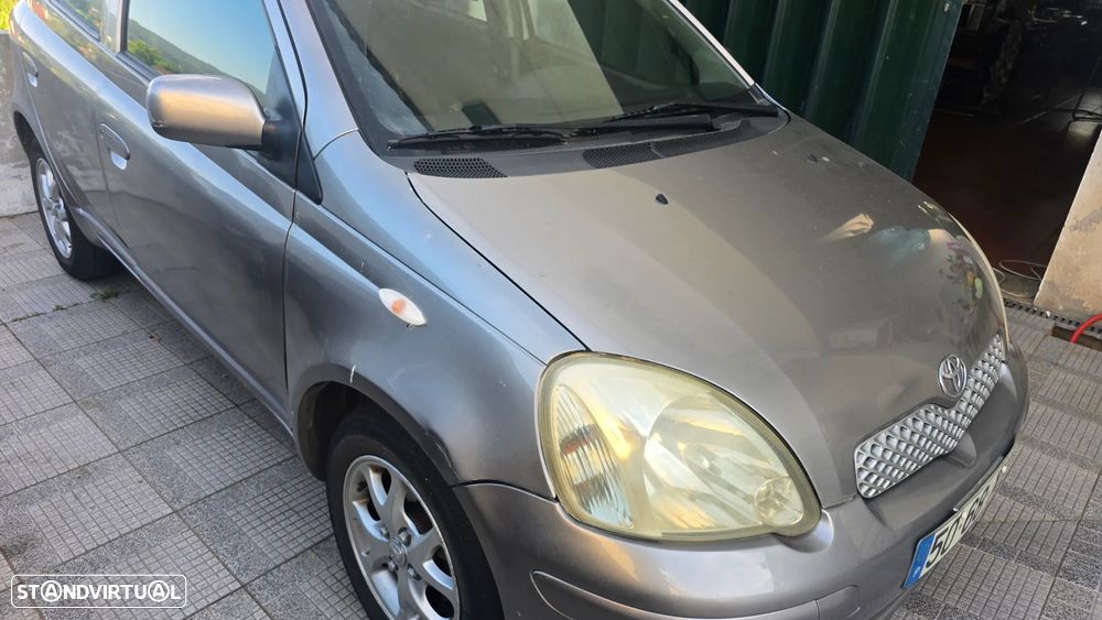 Toyota Yaris 1.0 Sol AC - 5