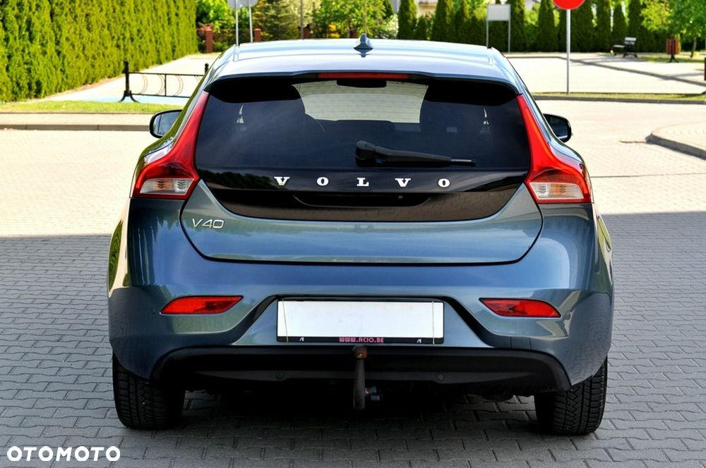 Volvo V40 D2 Momentum - 28