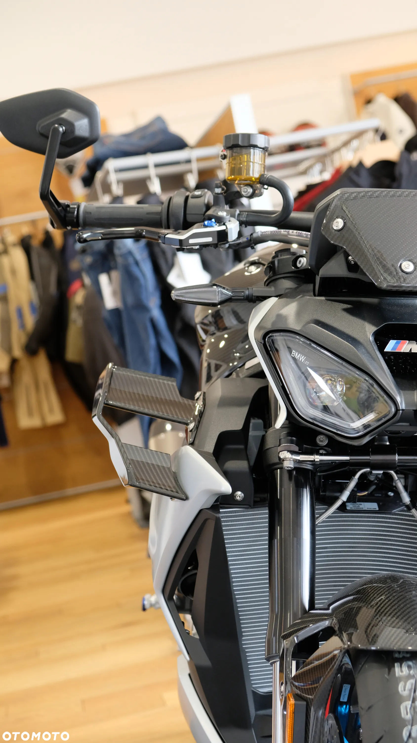 BMW R - 13