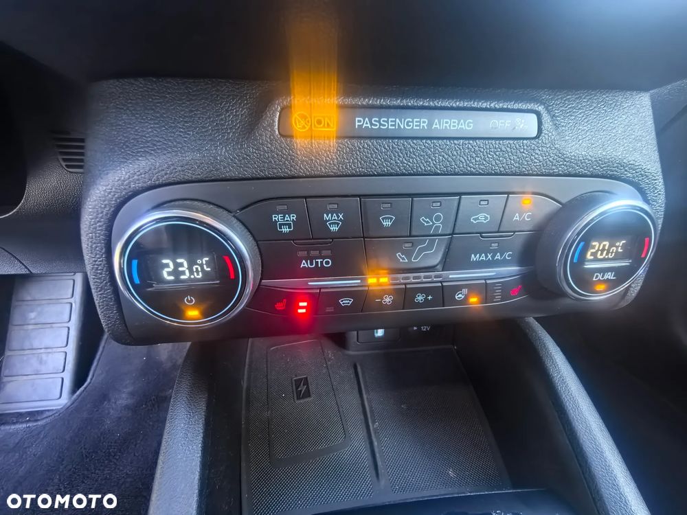 Ford Focus 1.0 EcoBoost STart-Stopp-System ACTIVE - 29