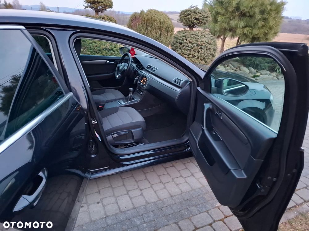 Volkswagen Passat - 6