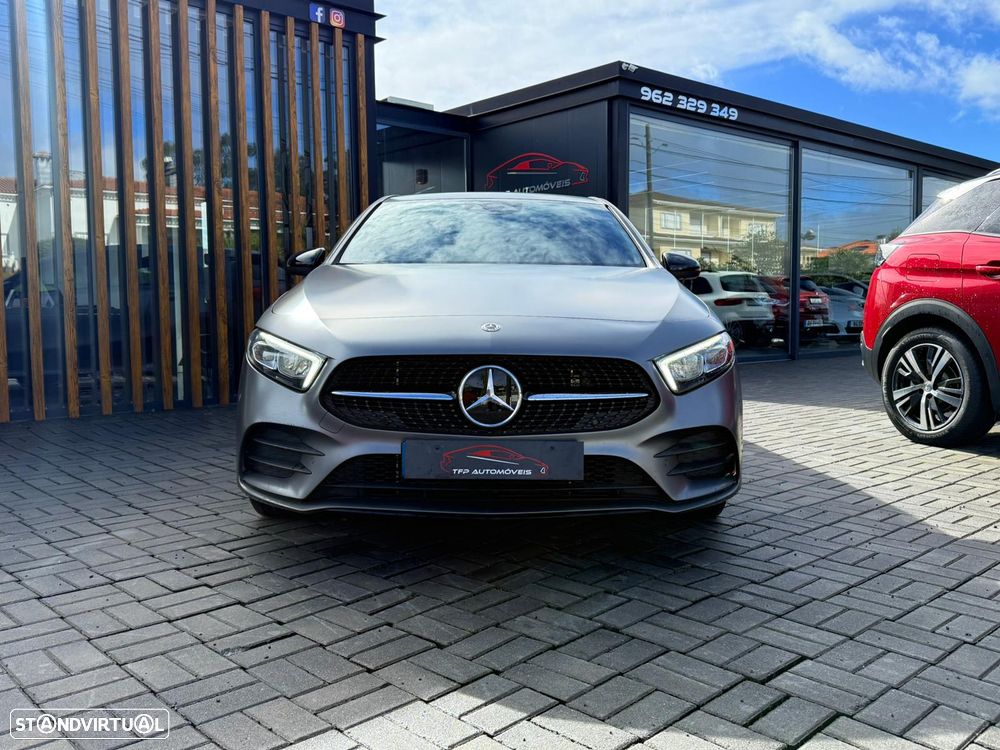 Mercedes-Benz A 250 e AMG Line - 1
