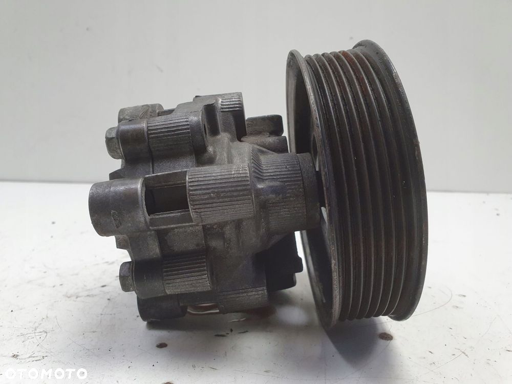 POMPA WSPOMAGANIA Chrysler 300C 3.0 CRD 60M - 6