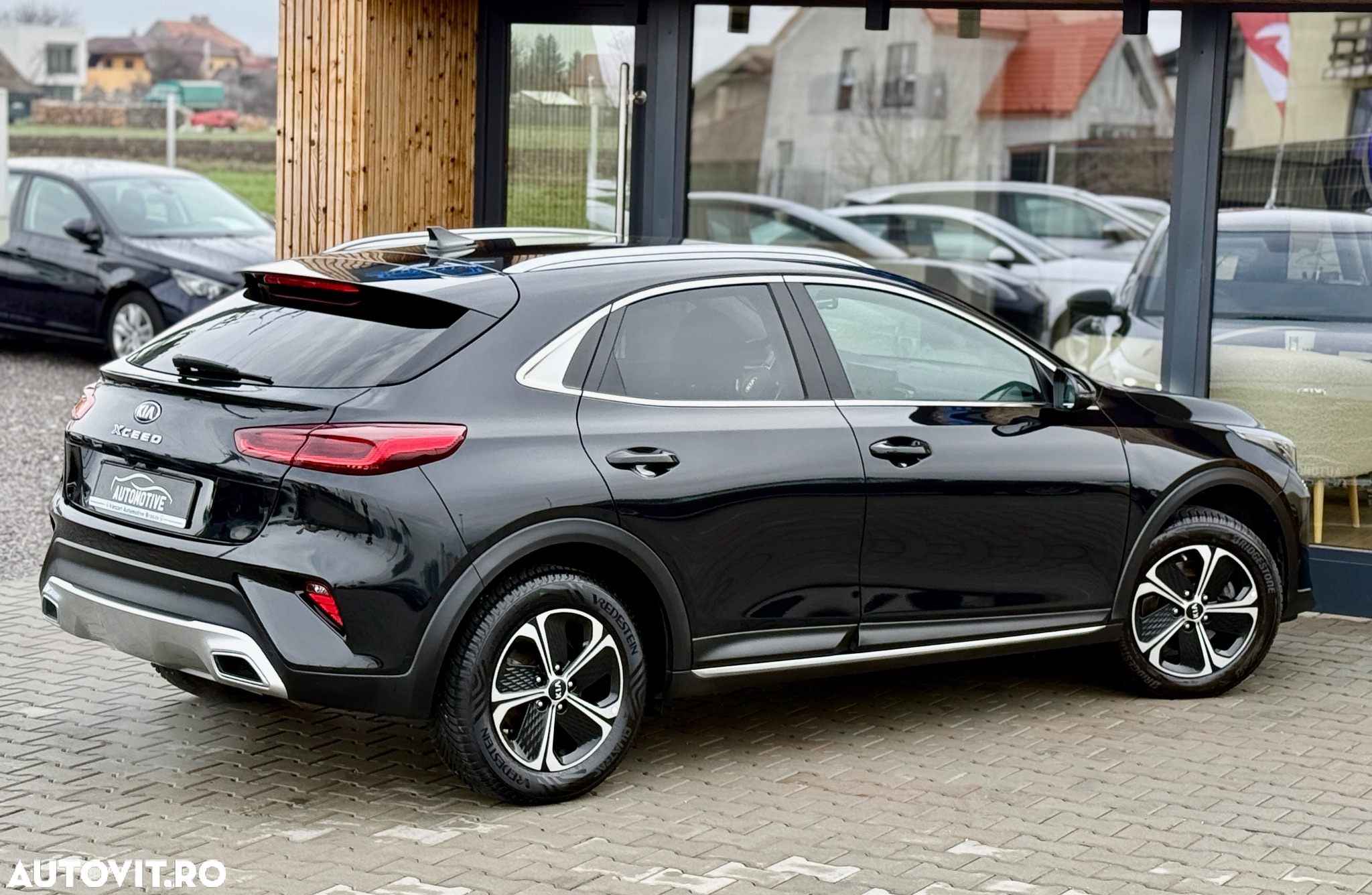 Kia XCeed 1.6 GDI 6DCT PHEV Vision - 18