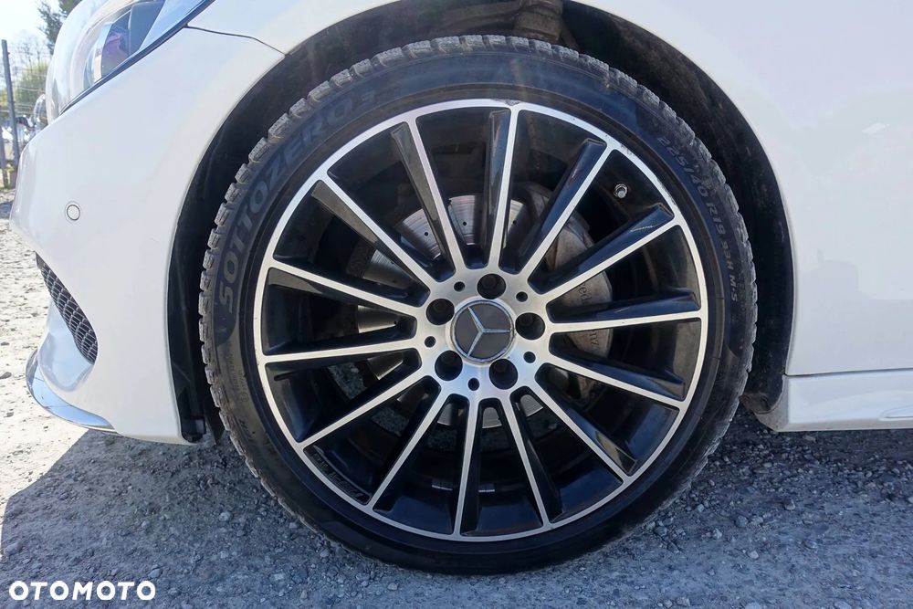 Mercedes-Benz Klasa C 200 4Matic 9G-TRONIC - 9