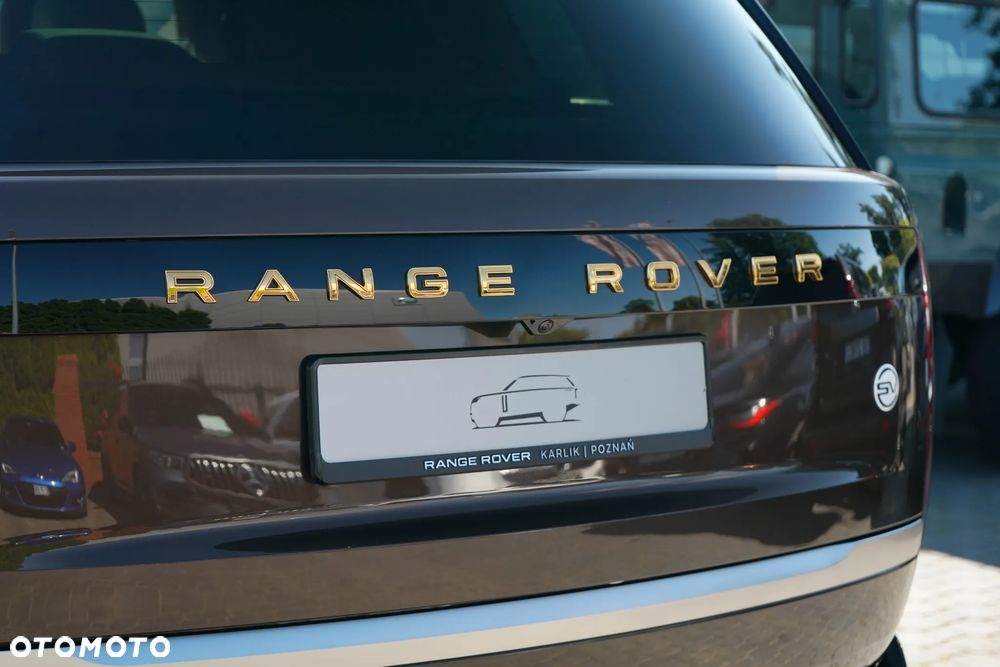 Land Rover Range Rover 4.4 V8 P615 mHEV SV - 9