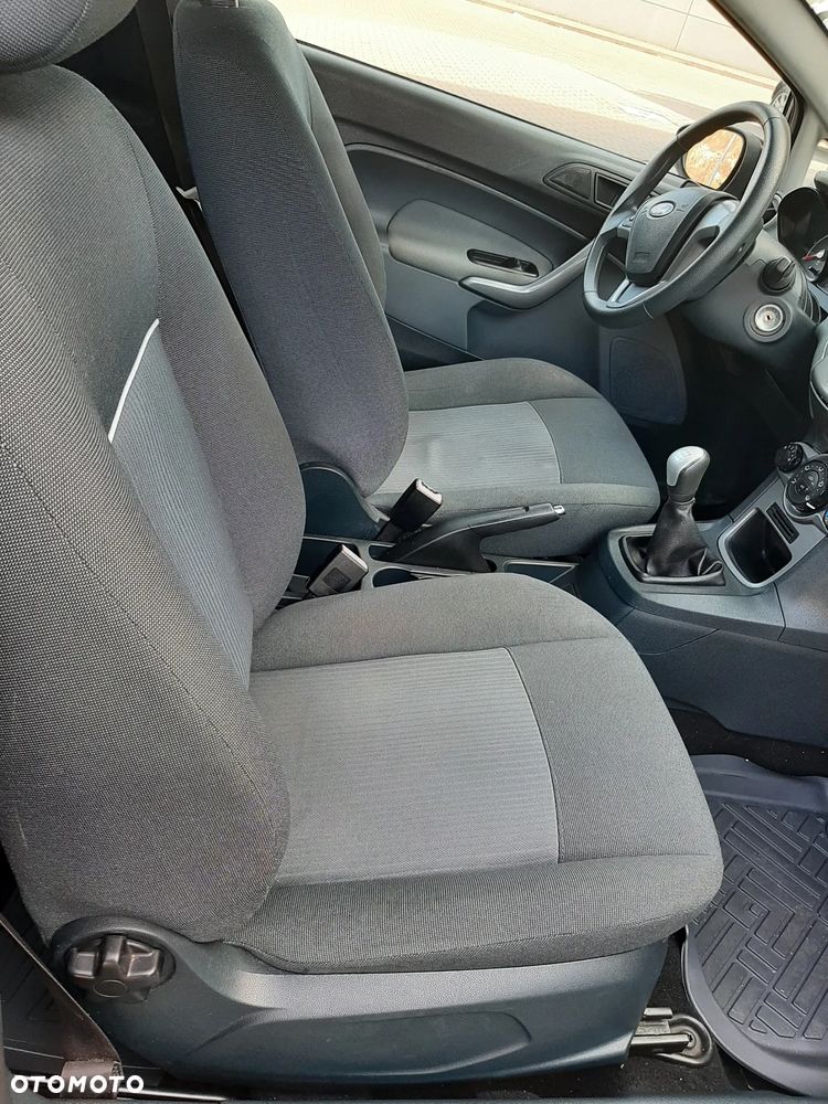 Ford Fiesta 1.4 TDCi Ghia - 14