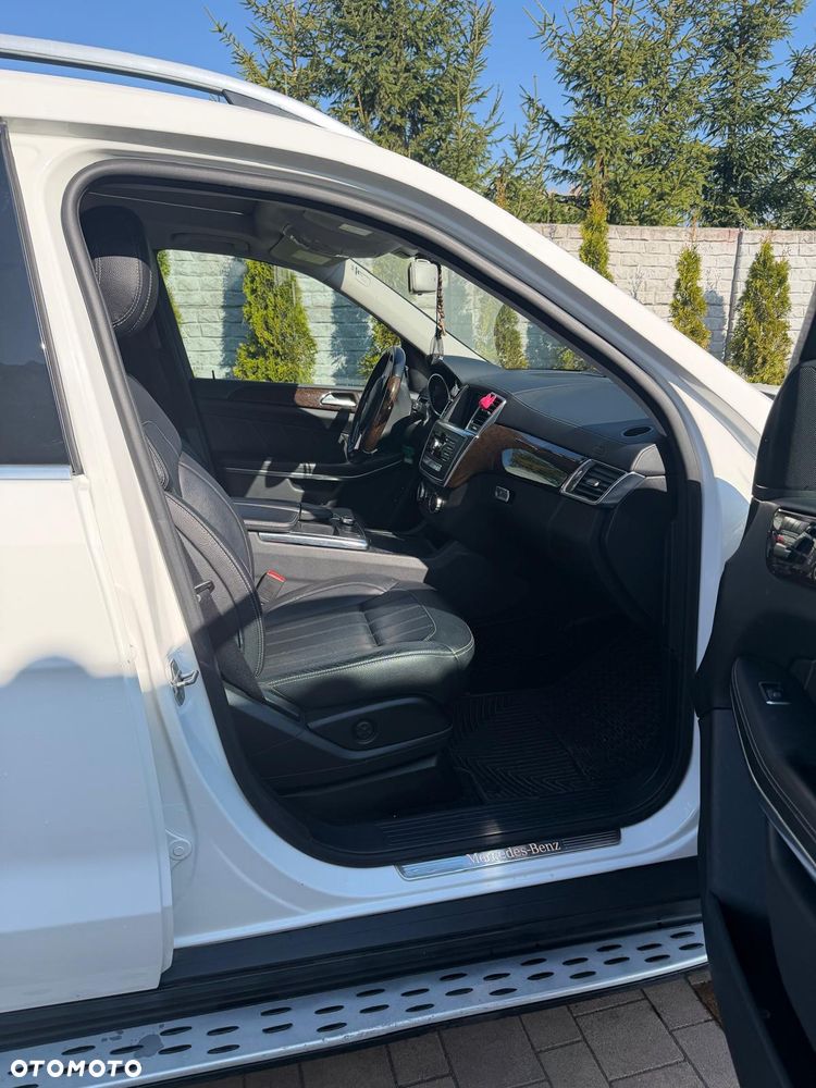 Mercedes-Benz GL - 9