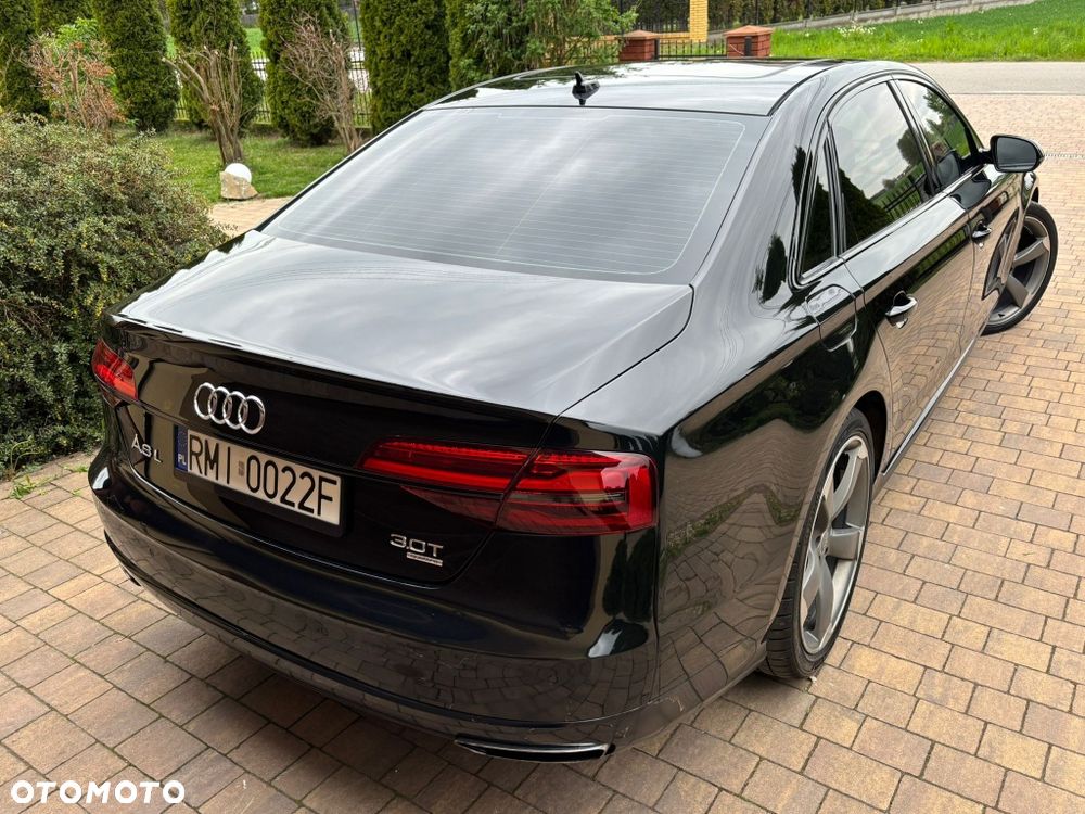 Audi A8 - 4