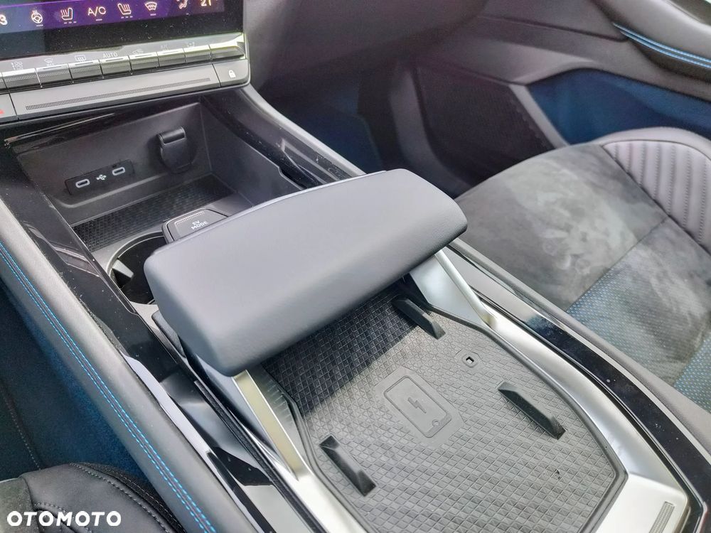 Renault Rafale ver-1-2-e--tech-phev-4x4-300-esprit-alpine-mmt - 27