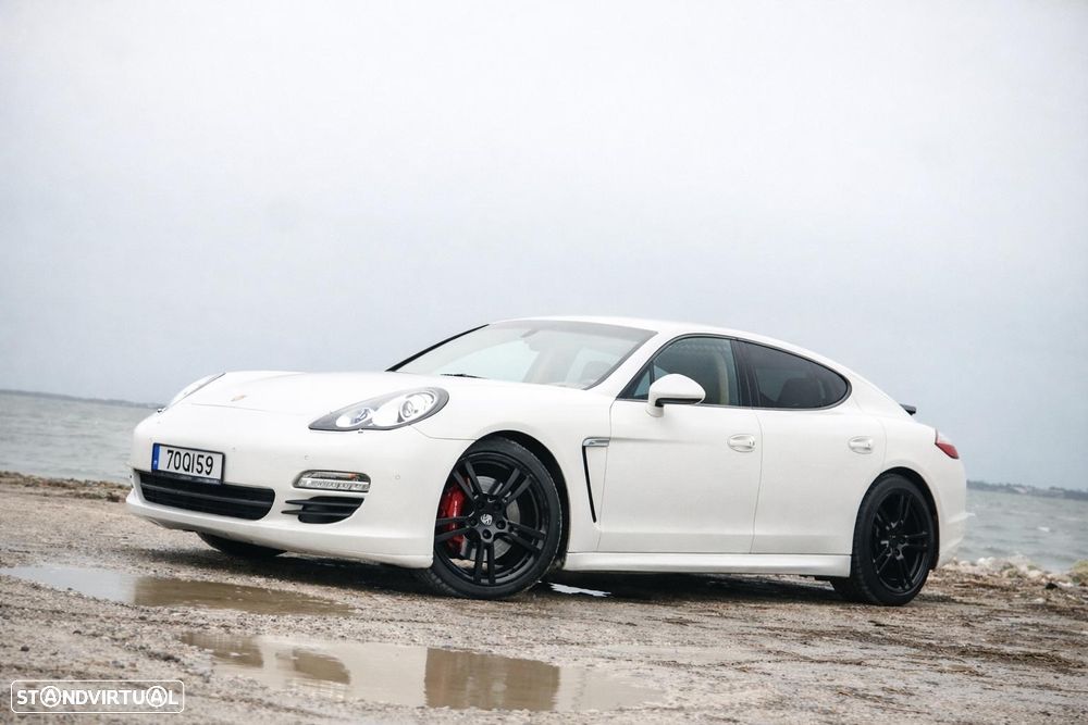 Porsche Panamera Platinum Edition - 1