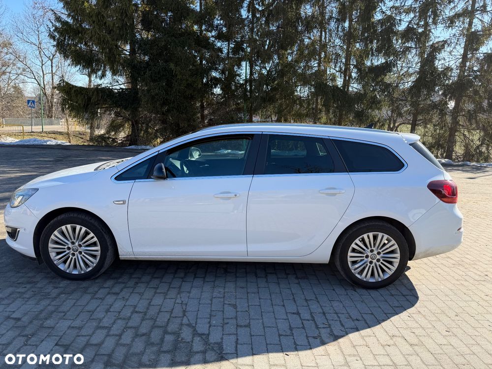 Opel Astra 1.6 CDTI DPF ecoFLEX TourerStart/Stop Exklusiv - 4