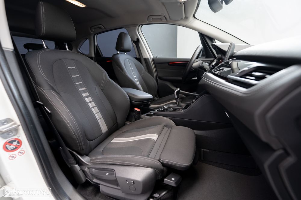 BMW 216 Active Tourer d Line Sport - 4