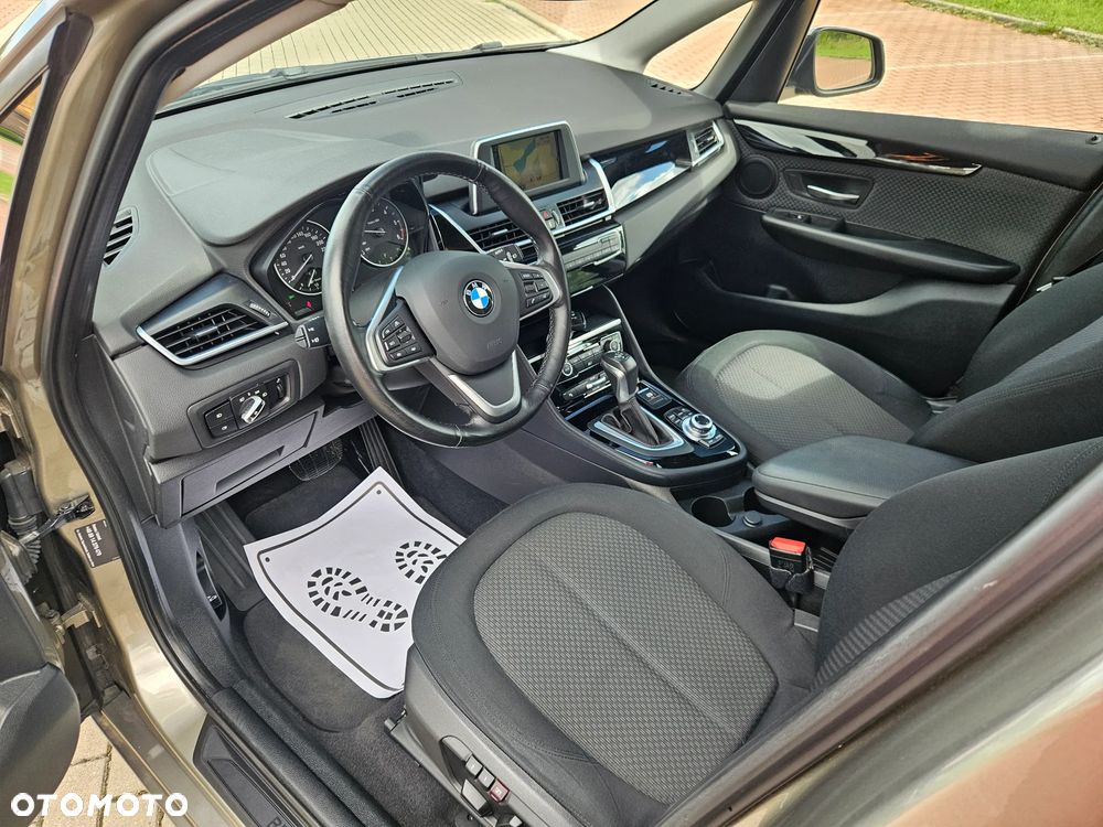 BMW Seria 2 218d Sport-Aut Sport Line - 8