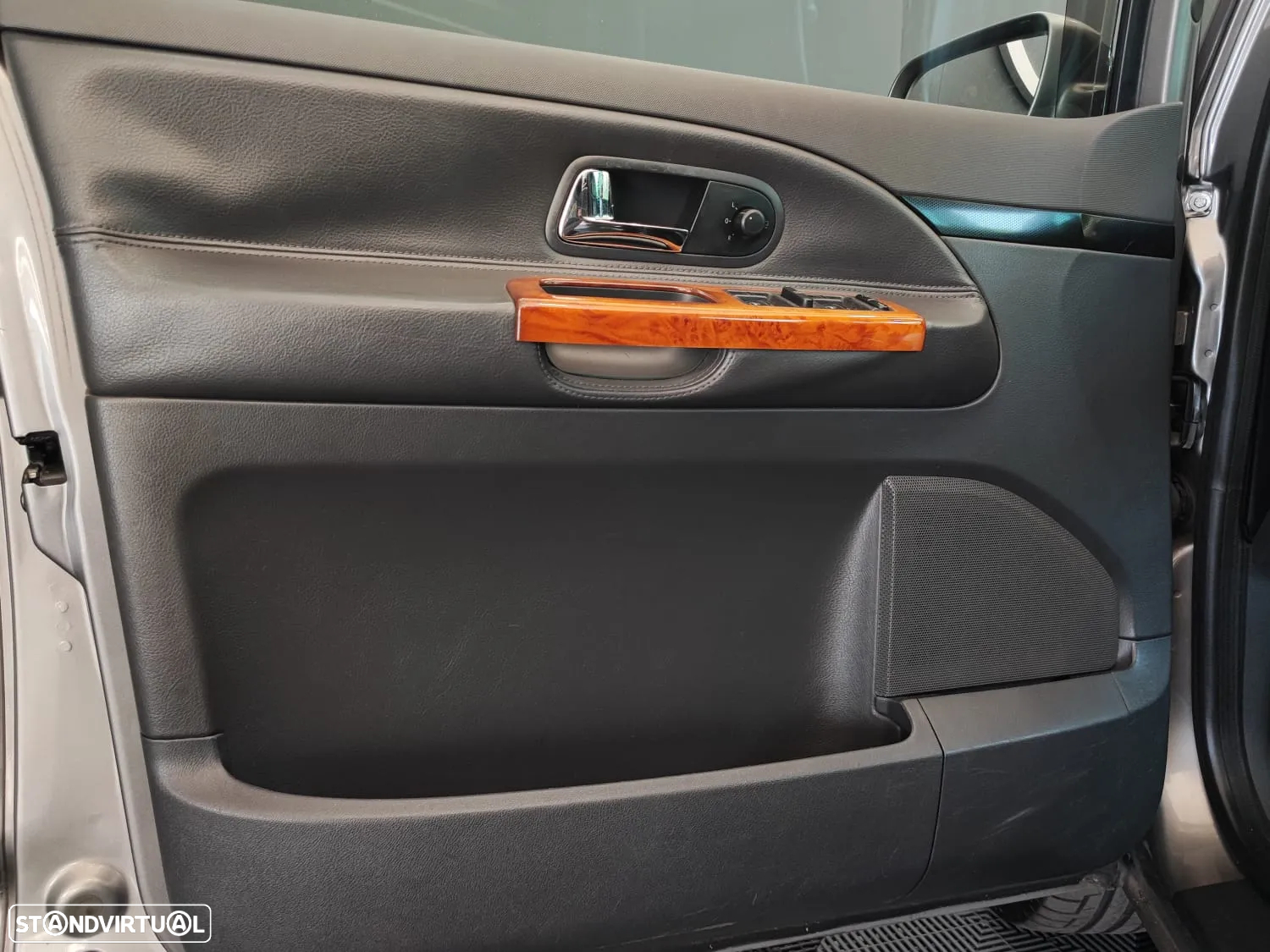 SEAT Alhambra 1.9 TDI Sport 4-Motion - 14