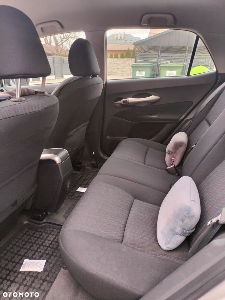 Toyota Auris - 12
