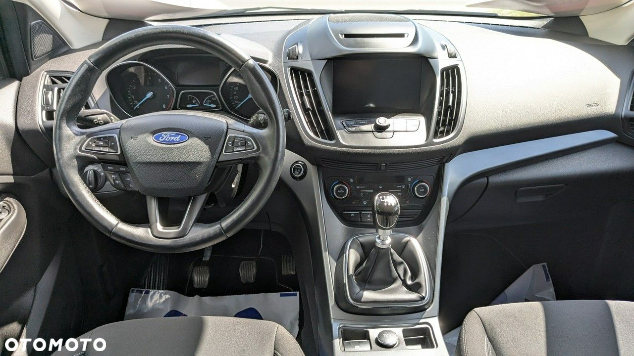 Ford Kuga - 23