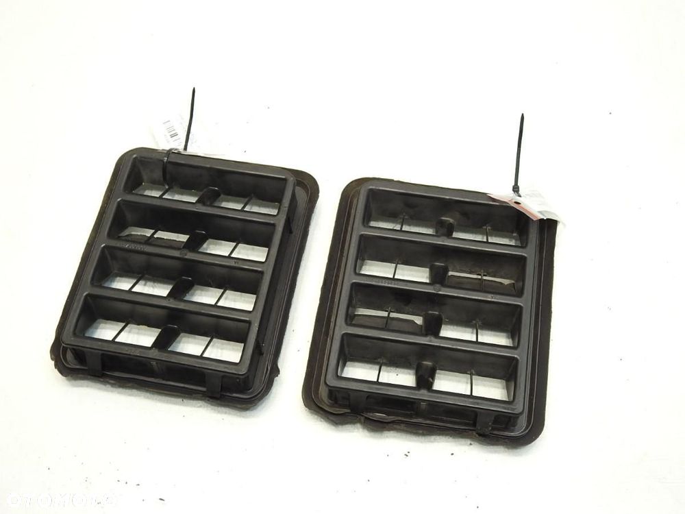 KRATKA WENTYLACYJNA TYŁ DODGE JOURNEY I 05058643AA - 6