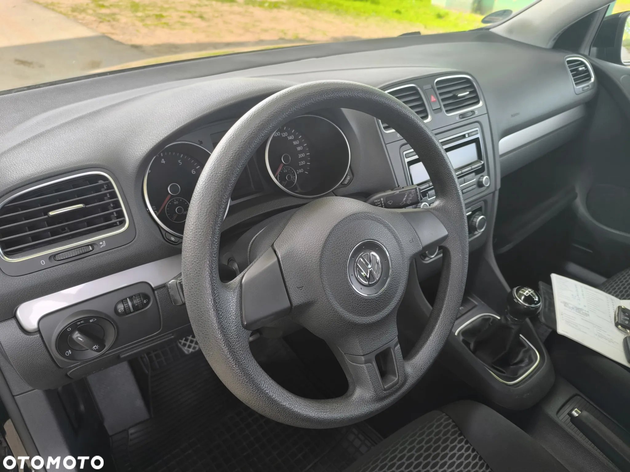 Volkswagen Golf 1.6 Comfortline - 11