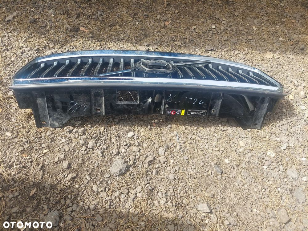 Volvo xc60 II lift grill atrapa ładna oryginał - 3