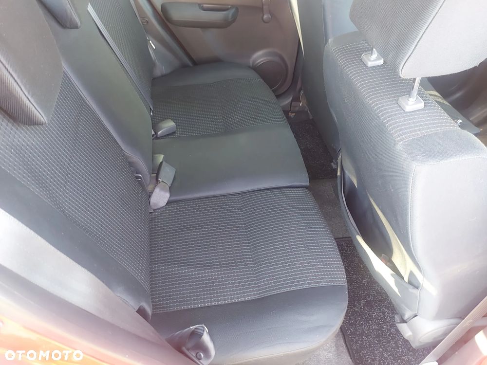 Suzuki Swift 1.3 Club - 12