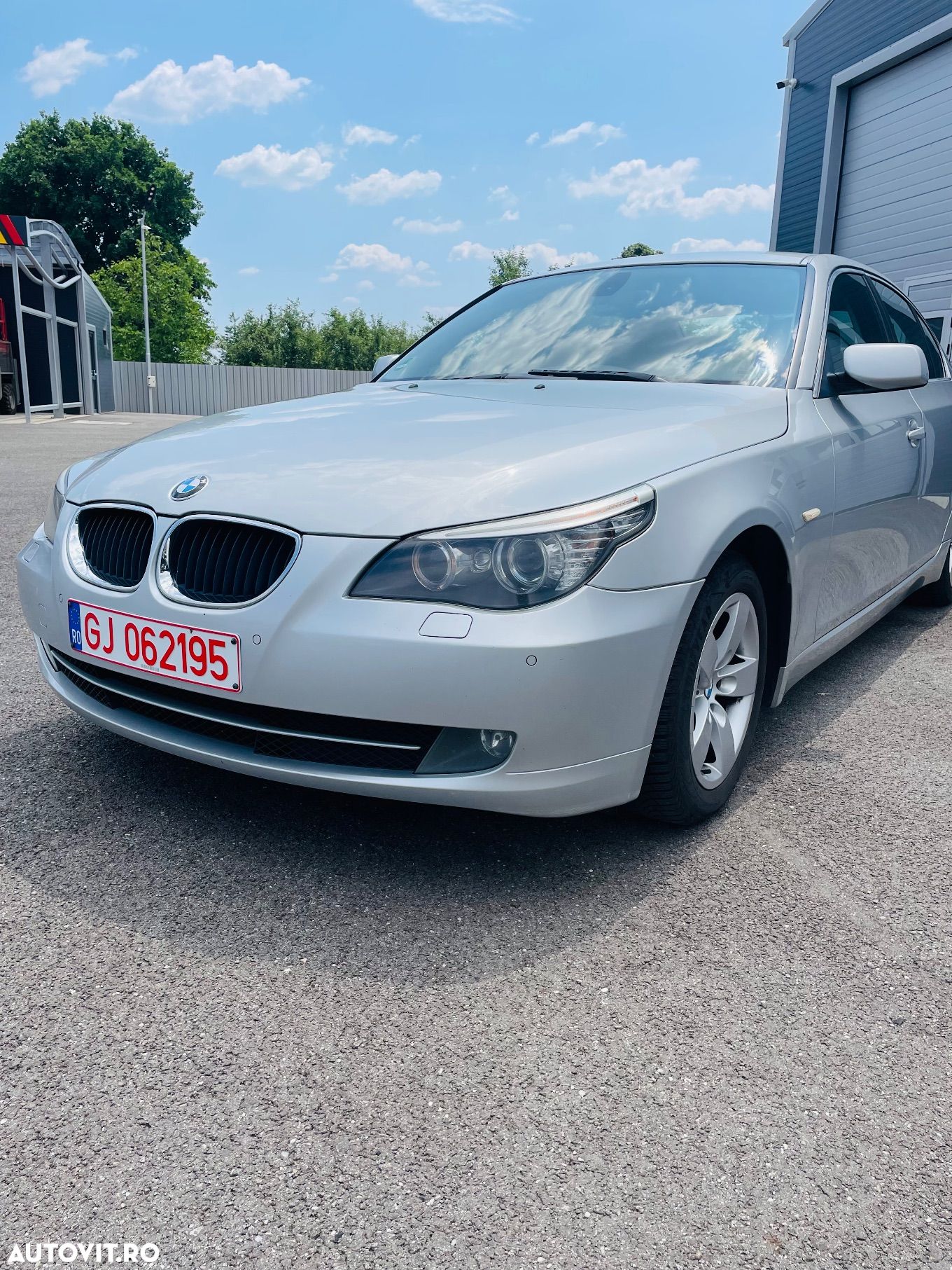 BMW Seria 5 520d Aut. Edition Lifestyle - 1