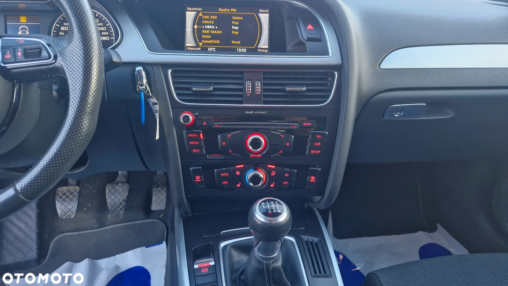 Audi A4 Avant 2.0 TDI DPF S line Sportpaket - 24