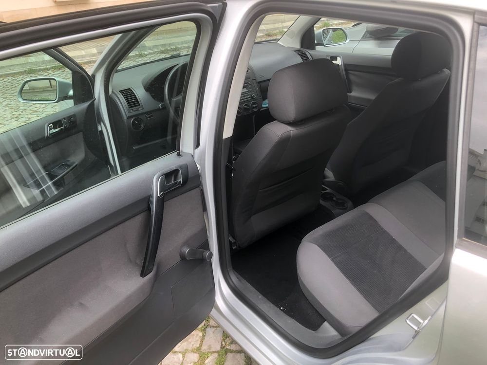 VW Polo 1.4 TDi BlueMotion - 12