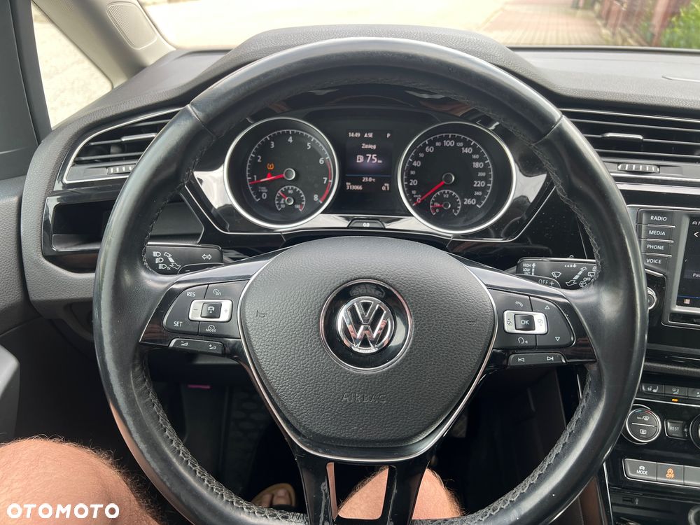 Volkswagen Touran 1.4 TSI BMT Highline DSG - 10