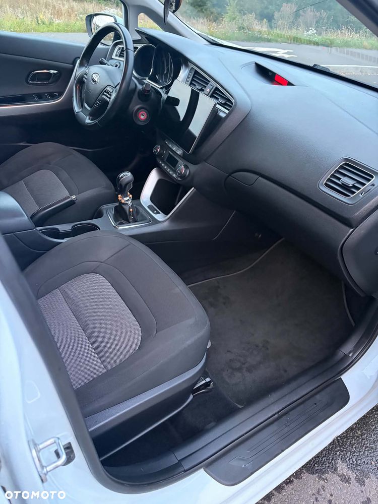 Kia Ceed 1.6 CRDi L - 28