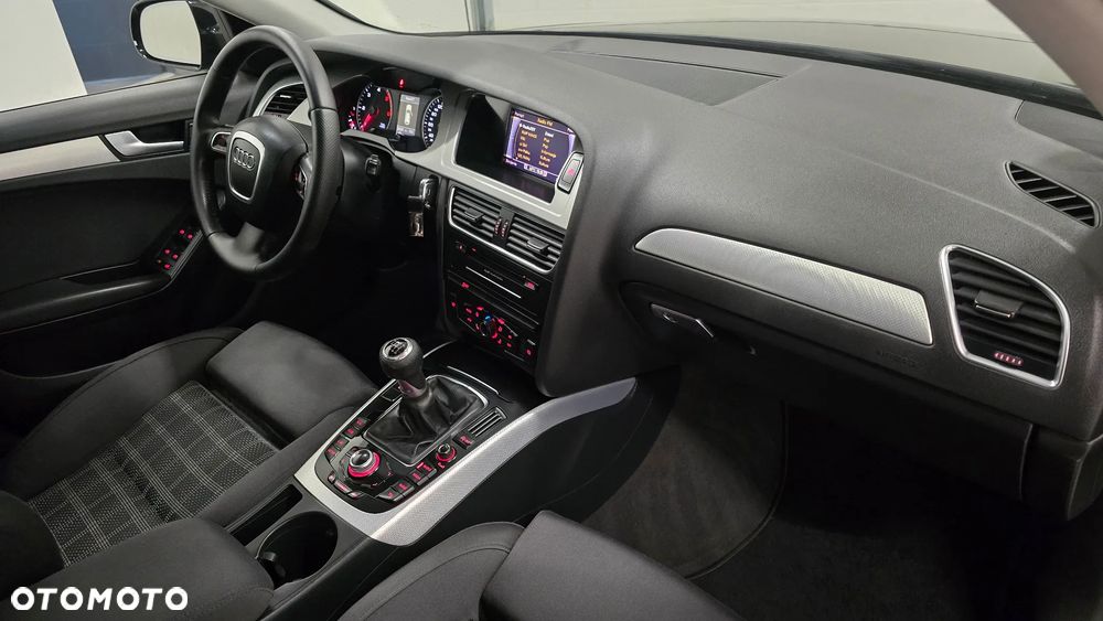 Audi A4 Avant 2.0 TDI DPF S line Sportpaket (plus) - 12