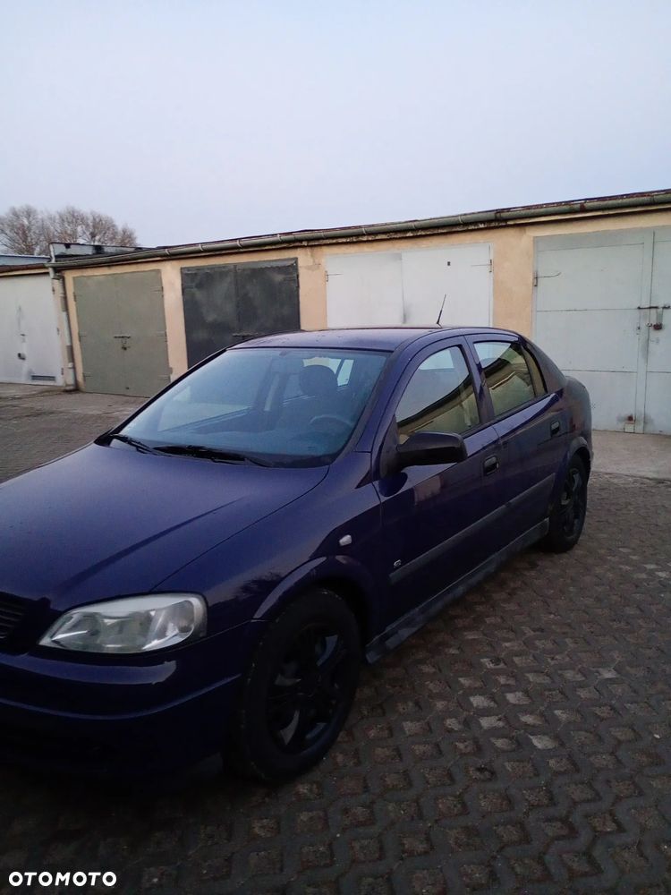 Opel Astra - 1