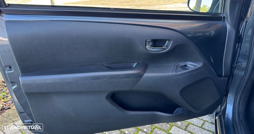 Peugeot 108 1.2 VTi Allure - 24