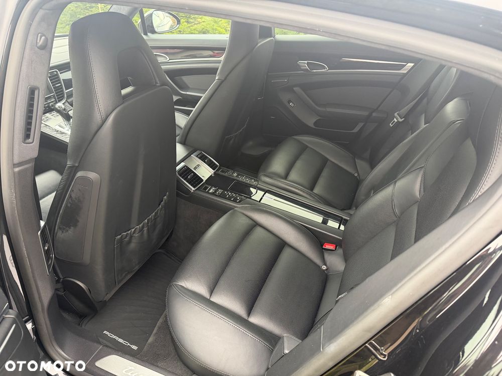 Porsche Panamera - 7