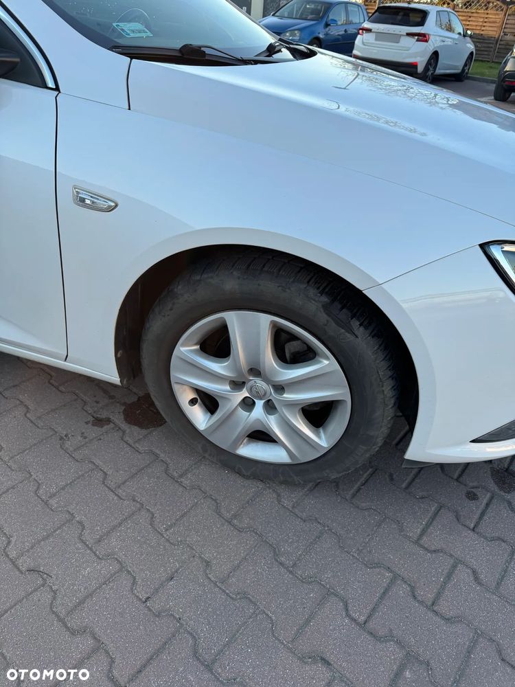 Opel Insignia 1.5 T Enjoy S&S - 11