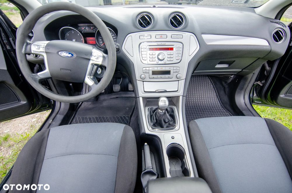 Ford Mondeo 1.8 TDCi Ambiente - 16