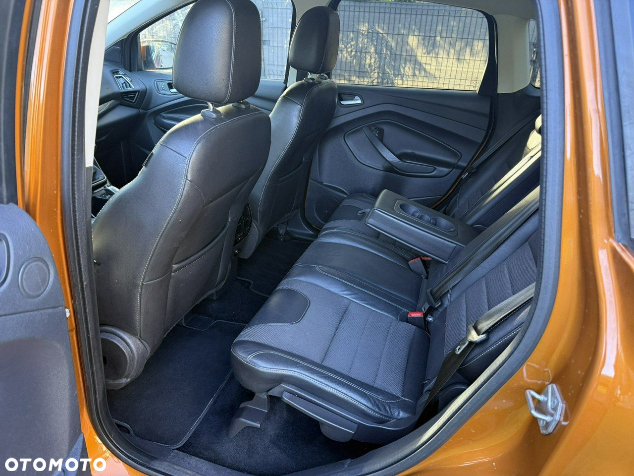 Ford Kuga - 8