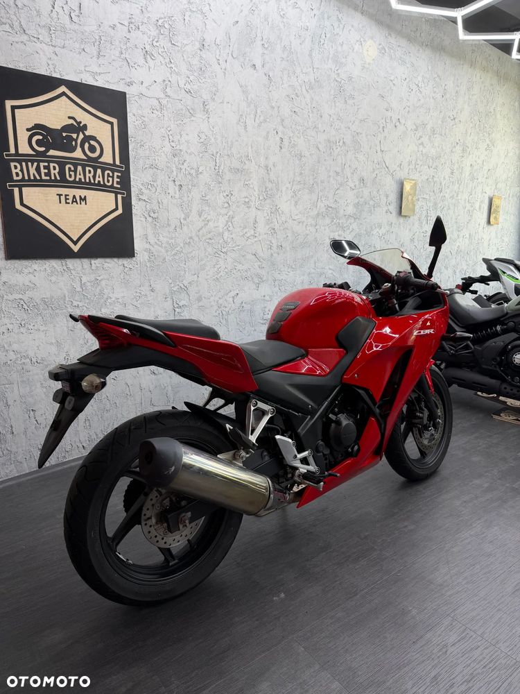 Honda CBR - 3