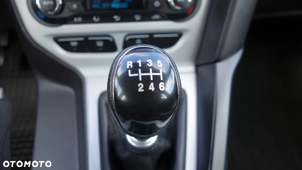 Ford Focus 1.0 EcoBoost Start-Stopp-System Champions Edition - 24